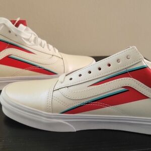BOWIE X VANS Aladdin Sane Old Skool NWT!